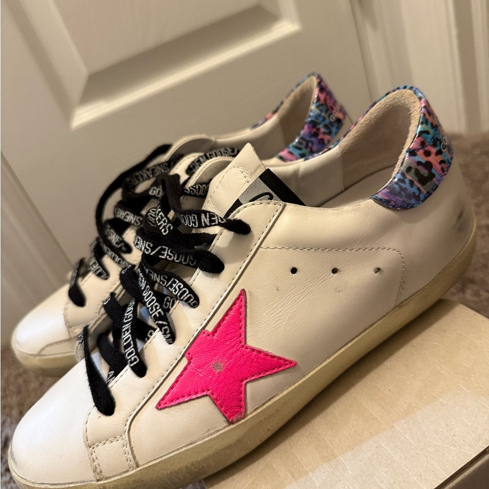 Golden Goose White Sneakers with Pink and Black Details - Picture 4 of 6